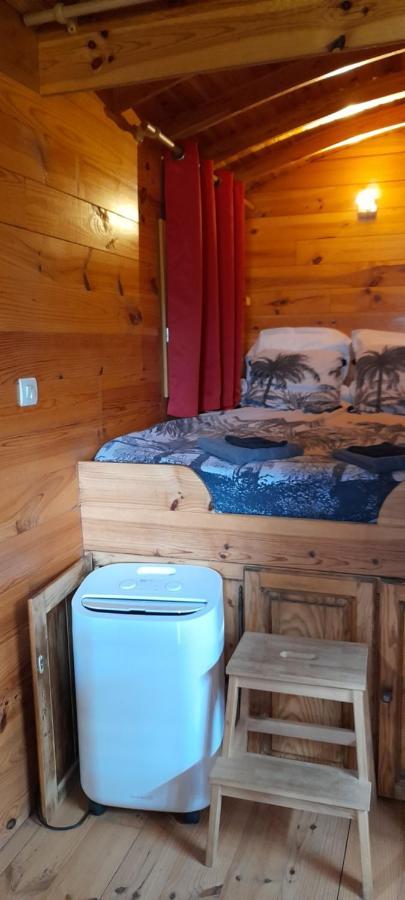 La Ferme De L'Isle Et Sa Roulotte Panzió Avaray Kültér fotó
